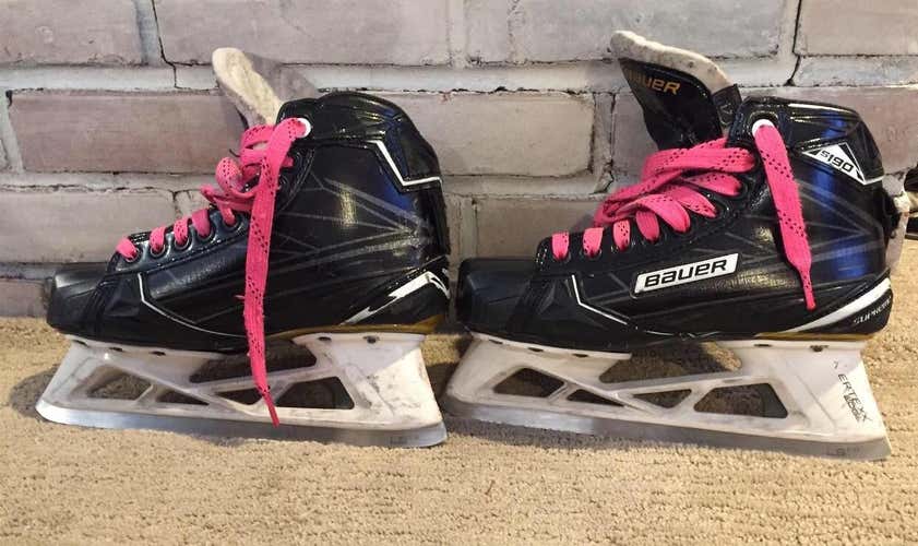 Junior Bauer Supreme S190 Regular Width Size 4 Hockey Goalie Skates