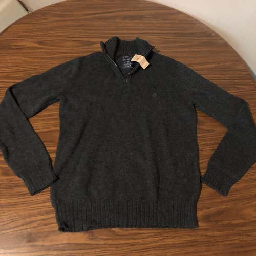 American Eagle Men’s Medium Sweater