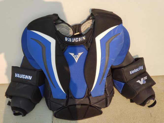 Used Senior Medium Vaughn Velocity V6 1000 Pro Goalie Chest and Arm Protector Goalie Chest Protector