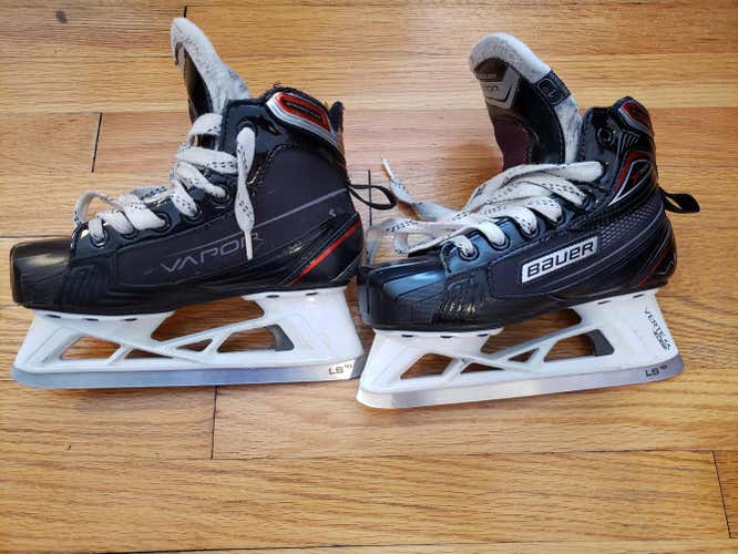 Used Junior Bauer Vapor x700 Goalie Skates Size 1