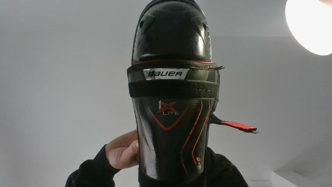 Used Junior Bauer Vapor 1X Lite Shin Pads