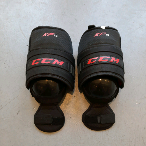 New CCM KP1.9 Knee Pads