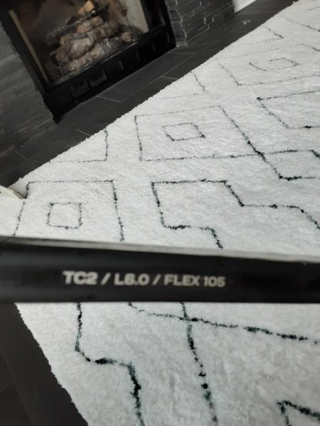 Used True Right Handed A5.2 SBP Hockey Stick