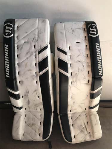 Used 31" Warrior Ritual G3 Goalie Leg Pads