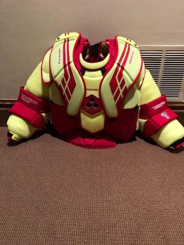 New Howard Vaughn VE8 Chest Protector