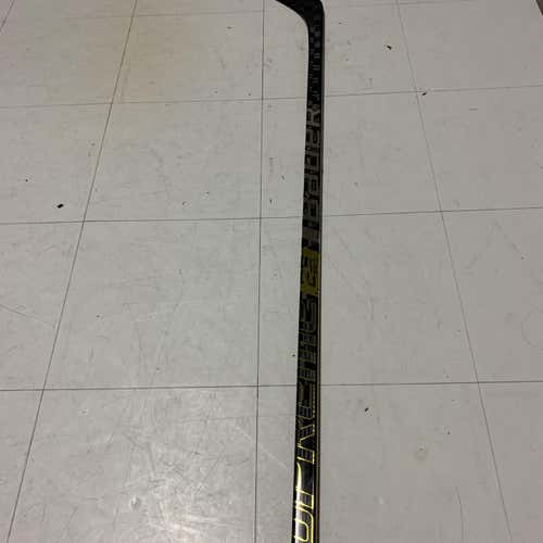 Senior Left Hand Supreme 2S Pro Mid Pattern  Hockey Stick