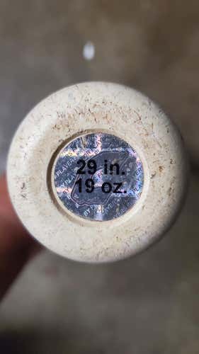 Used Kid Pitch (9YO-13YO) Combat Maxum Bat (-10) 19 oz 29"