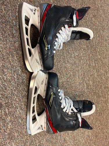 Brand New  Bauer Vapor 2X Pro Pro Stock Skates Size 10 DA  With New Carbon Fiber  Shot Blocker