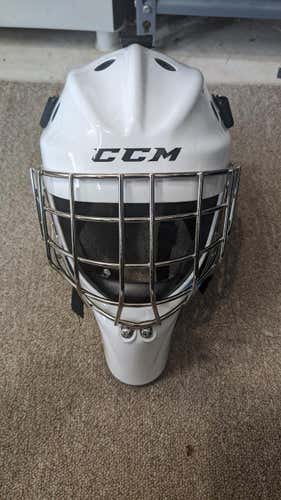 Brand New Junior CCM 1.5 Goalie Mask white.