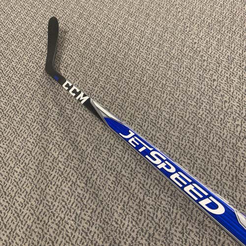 Youth Right Handed JetSpeed Mid Pattern Hockey Stick