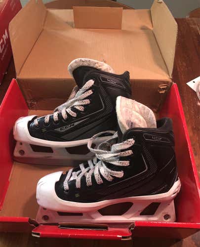 Junior CCM Ribcor 40k Size 3 Goalie Skates