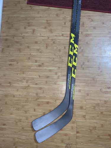 2- Pack 65 Flex New Intermediate CCM Right Handed Ultra Tacks Hockey Stick P10 P02 Pro Stock