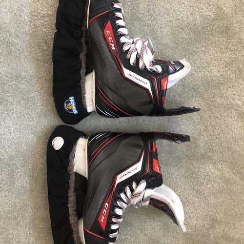 Senior CCM JetSpeed FT1 Regular Width  Size 9 Hockey Skates