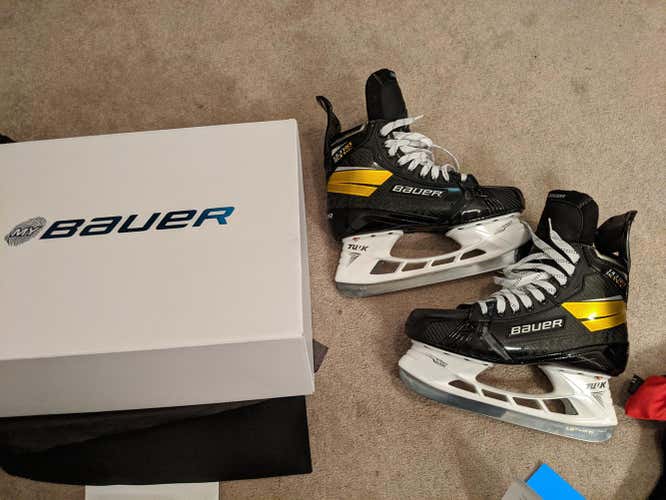 New Senior Custom My Bauer Ultrasonic Hockey Skates 8.5 wide forefoot