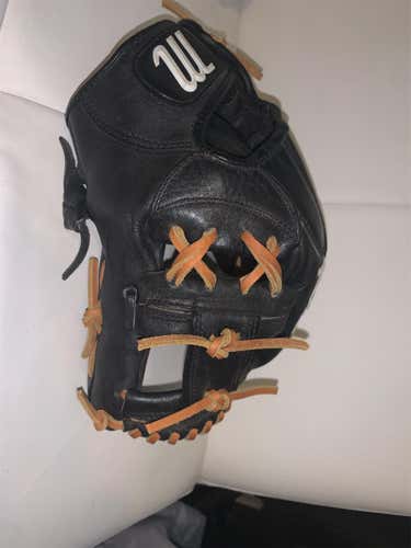 Black  Infield 11.25" Baseball Glove