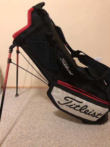 Titleist Players 4 Stand Bag