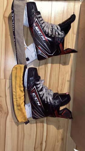 Senior CCM JetSpeed FT2 Size 7 Hockey Skates