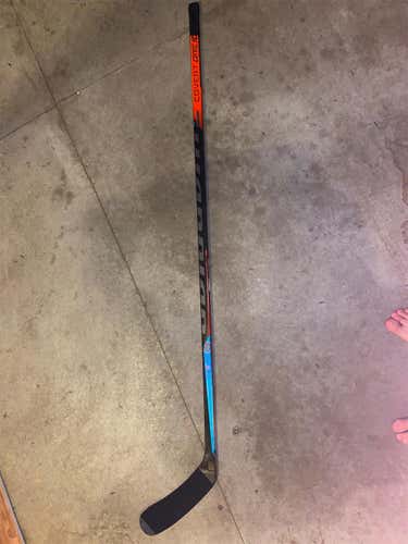 Senior Right Handed Covert QRE10 Mid Pattern  Hockey Stick