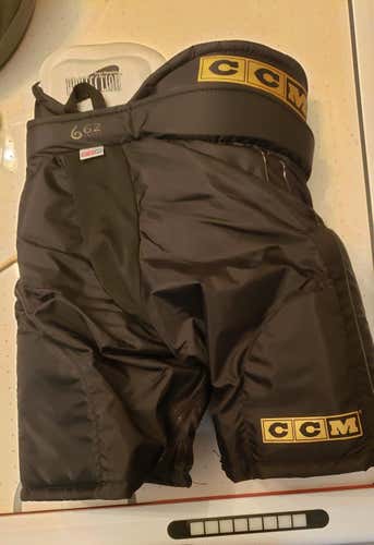 Senior CCM Tacks 662 Hockey Pants Black - Medium