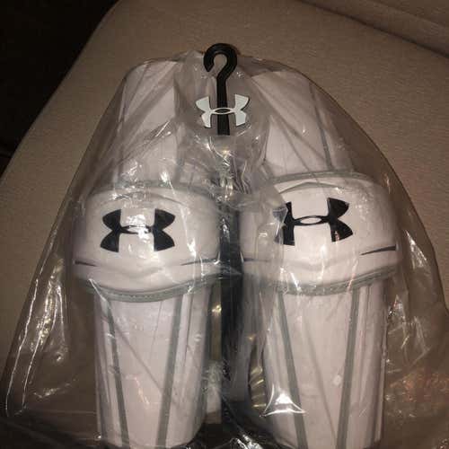 New Medium/Large Under Armour Command Pro Arm Guard Arm Pads