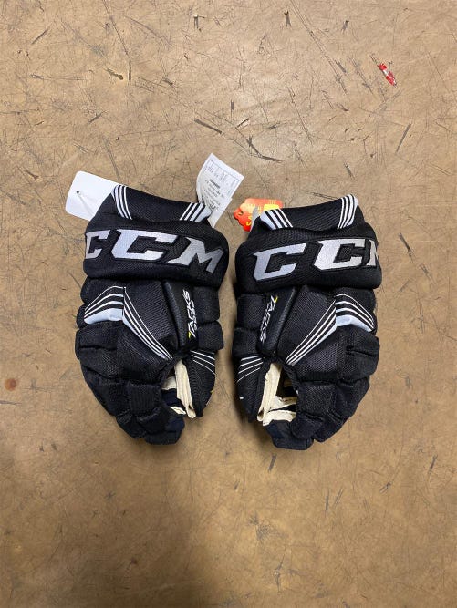Black Junior CCM Tacks 7092 10" Gloves