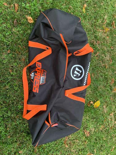 Like New Express North Warrior Bag