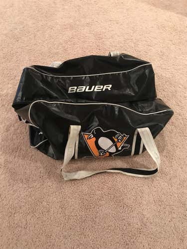 Bauer Penguins Player Bag