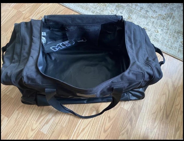 CCM 250 PLAYER DELUXE BAG 33"