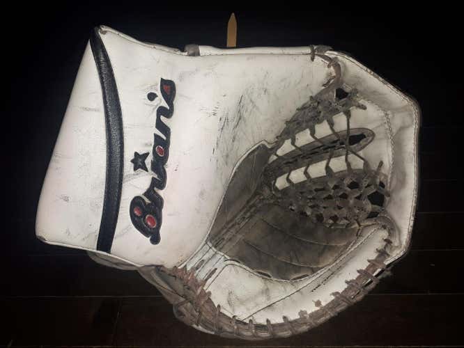 White Used Senior Brian's Regular G-Netik II Pro goalie glove (custom design limited edition)