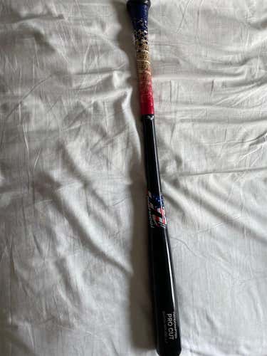 High School/College  Wood (-3) 28 oz 31" Bat