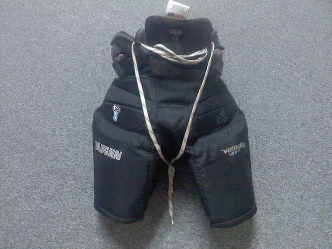 Black Used Junior Small / Medium Vaughn Velocity VE8 Hockey Goalie Pants
