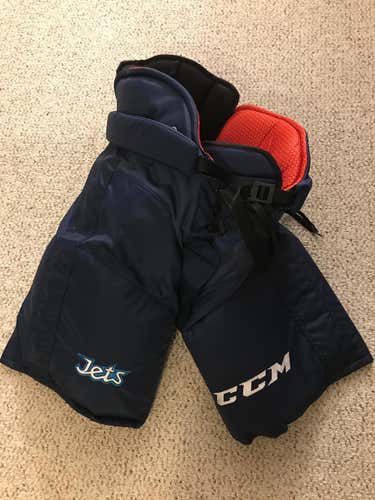 Winnipeg Jets CCM HP45X Pro Stock Hockey Pants Navy Large worn twice