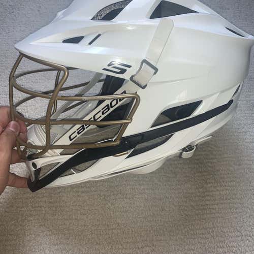 White Used Cascade S Helmet