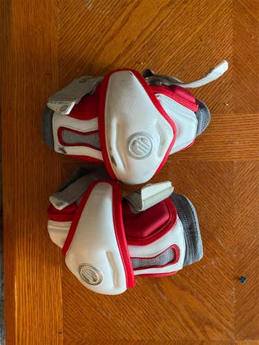 Used Large Maverik Rome Arm Pads