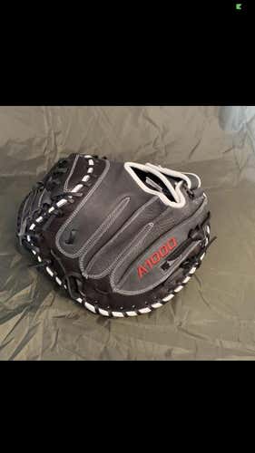 New Right Hand Throw A1000 33.5" Baseball Glove