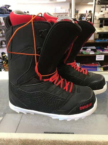 Mens Adult Size 10 Thirtytwo Snowboard Boots. Chris Bradshaw Signature Series