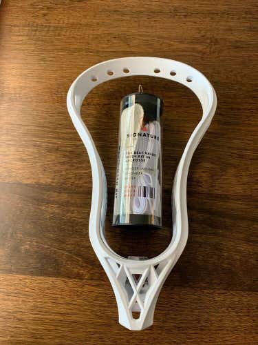 Brand New Signature Lacrosse Contract Lacrosse Head Unstrung With Mesh Kit