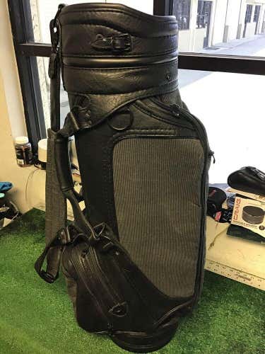 Belding Sports Golf Bag With Rain Hood