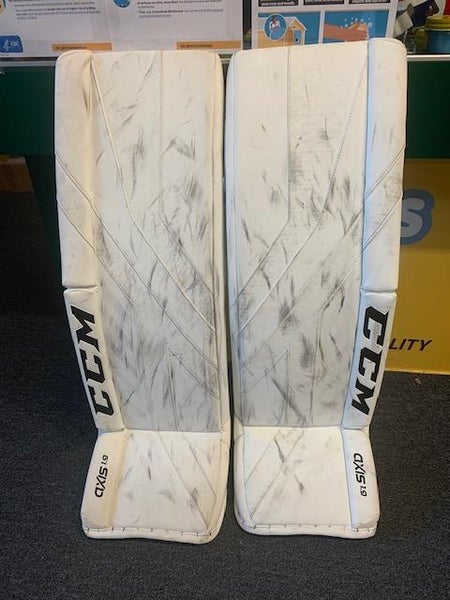 Used 35" CCM Goalie Leg Pads