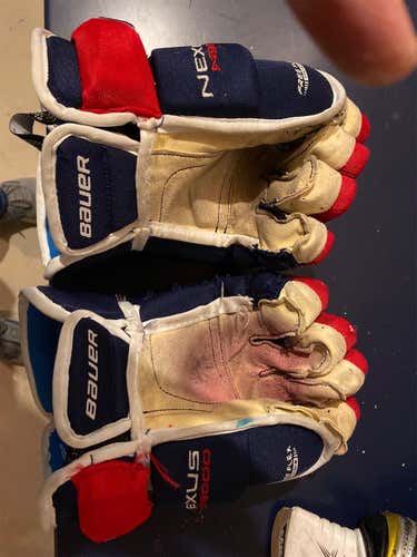 Blue Junior Bauer Nexus 12" Gloves