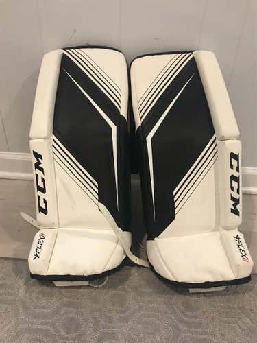 White Youth 24" CCM Y Flex Goalie Leg Pads