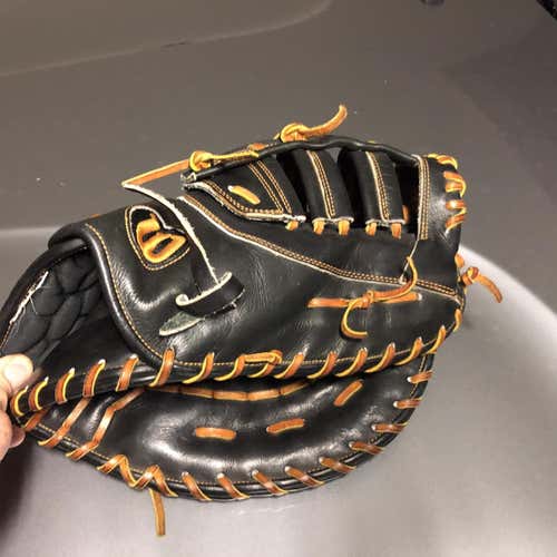 Black High School/College First Base A2000 12.5" Baseball Glove