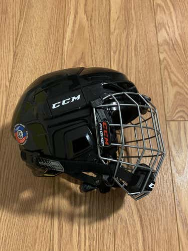 Black Used Youth CCM Fitlite 3DS Helmet