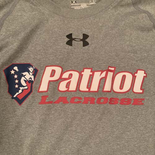 Gray Men's Small Under Armour Shirt