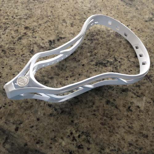 White New Maverik Optik 2.0 Head- Unstrung