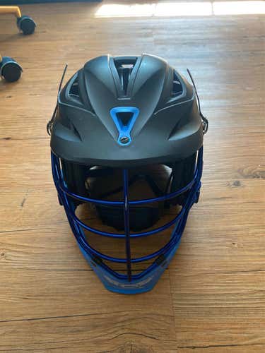 Black Adult Player's Cascade R Helmet