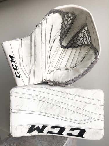 Senior CCM Extreme Flex II Pro Goalie Glove & Blocker SET - D30 Spec