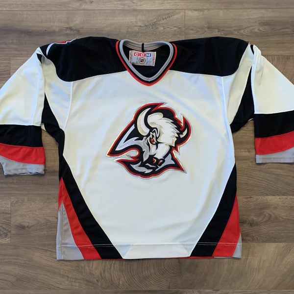 Buffalo Sabres White Goat Head CCM L