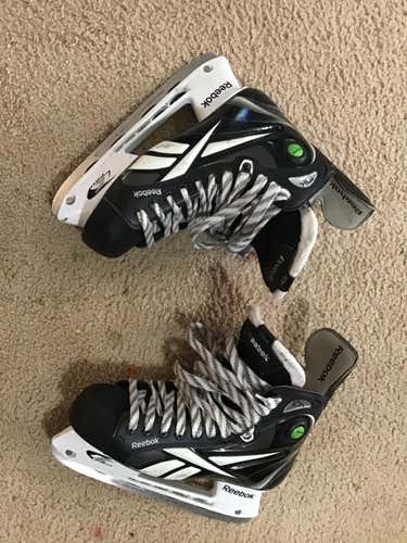 Used Senior Reebok 10K Hockey Skates Regular Width Size 8.5