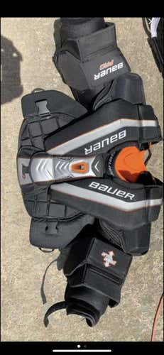 Senior Small Bauer Goalie Chest Protector